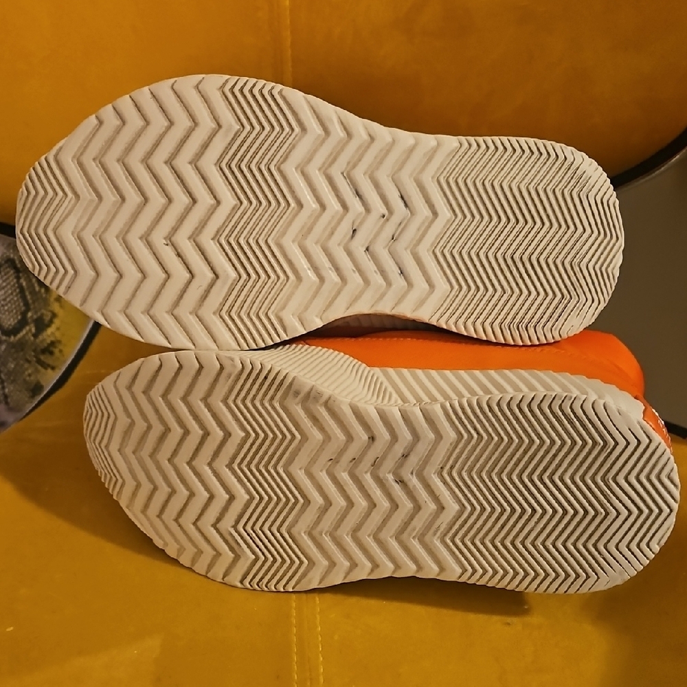 Sorel Orange Ankle Booties with Zipper - Picture 4 of 5